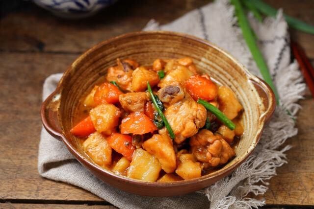 鸡肉炖土豆,米饭又要遭殃了!