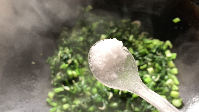 清炒雪里蕻,加适量盐