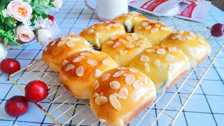 杏仁紫米小餐包(玉米油版),成品图4