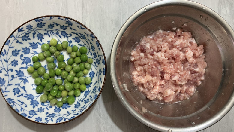 肉末青豆,主要食材如图所示示意,青豆适量、肉沫适量