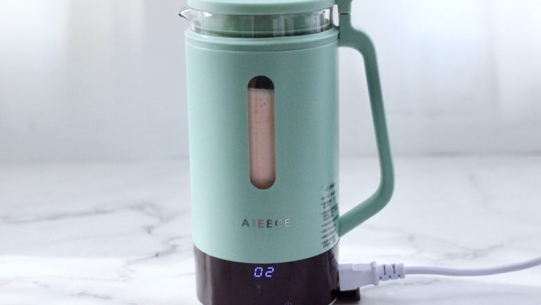 苹果番茄奶昔,启动果汁模式2分钟,开始制作奶昔。