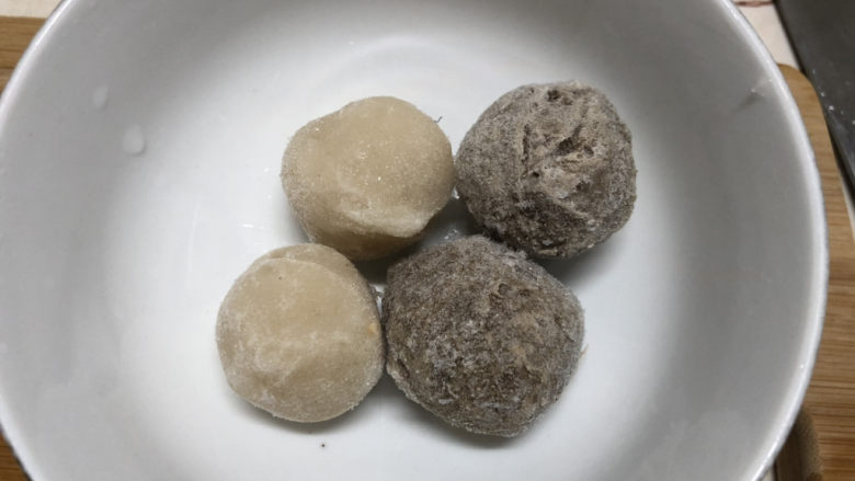 萝卜肉丸汤,准备几颗肉丸