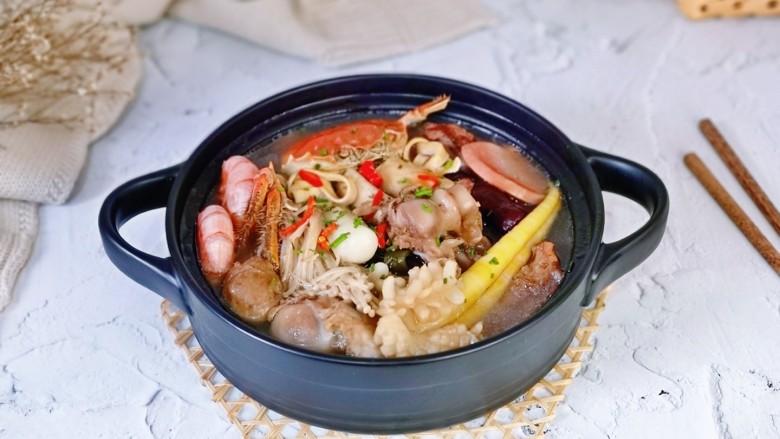 羊肉火锅,寒冷的冬天羊肉火锅安排起来呀!