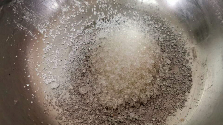 蓝莓派,內馅,盆中加入白糖