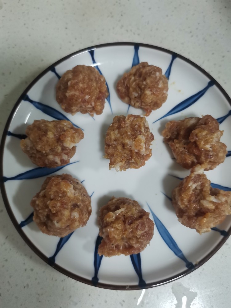 砂锅丸子,做成小丸子