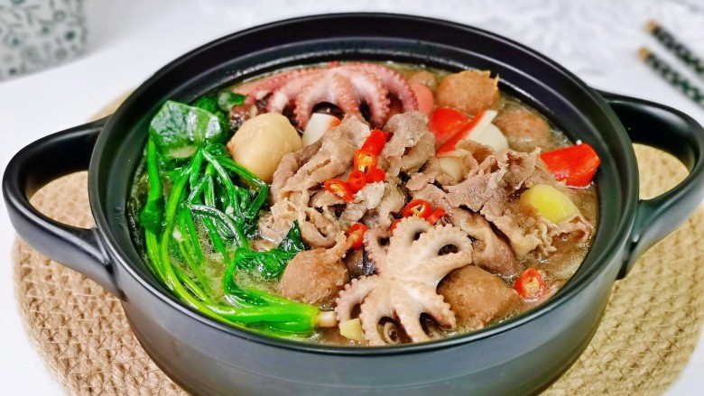 牛肉火锅,想吃自己做,卫生又好吃。