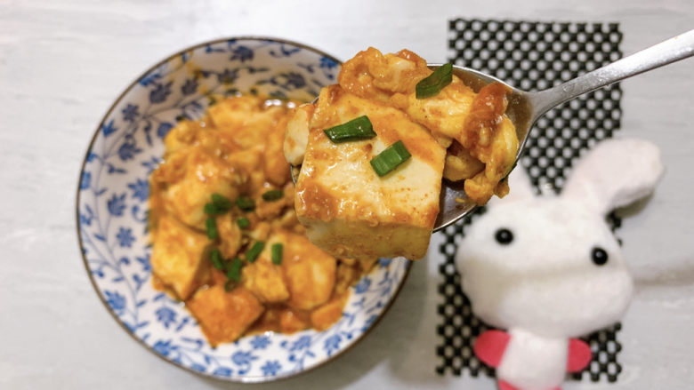 豆腐炒鸡蛋,配白米饭,那真的也是不得了了!