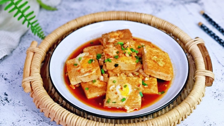 茄汁鹌鹑蛋,我家宝贝最爱,说有点像臭豆腐的口感~~