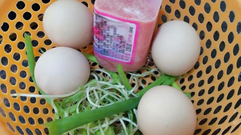 简简单单也不失美味~~双色鸡蛋卷,准备材料