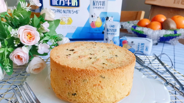 香葱肉松戚风蛋糕(6寸圆模),成品图!