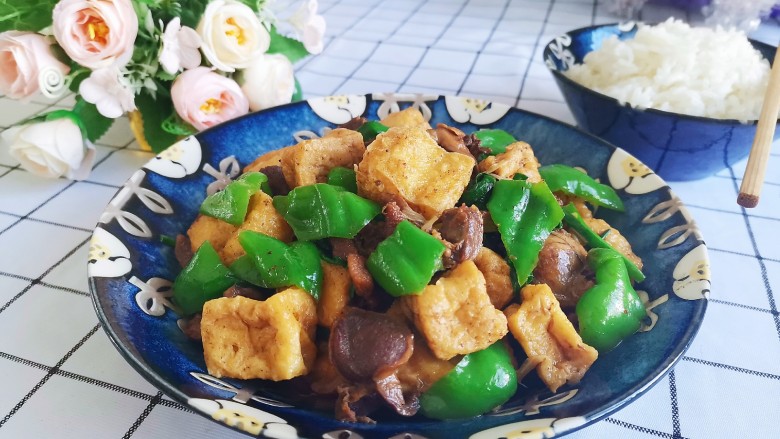 油豆腐炒青椒,成品图!