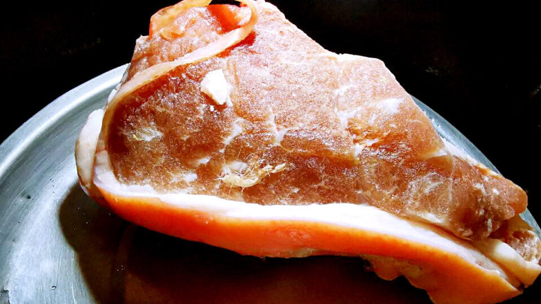 莲藕炒肉片,前腿肉较嫩,带点肥膘更佳