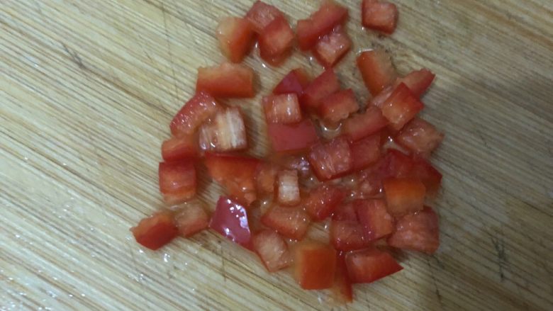 蒜蓉小白菜,红椒随意切小