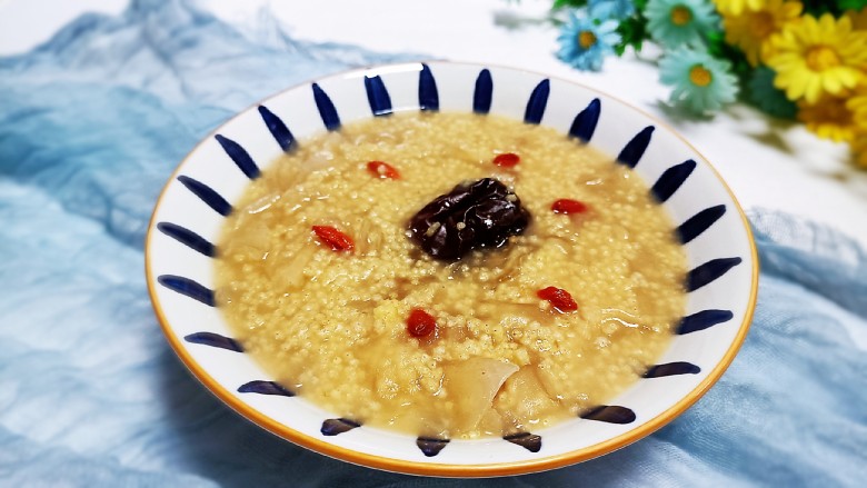 银耳小米粥,成品图