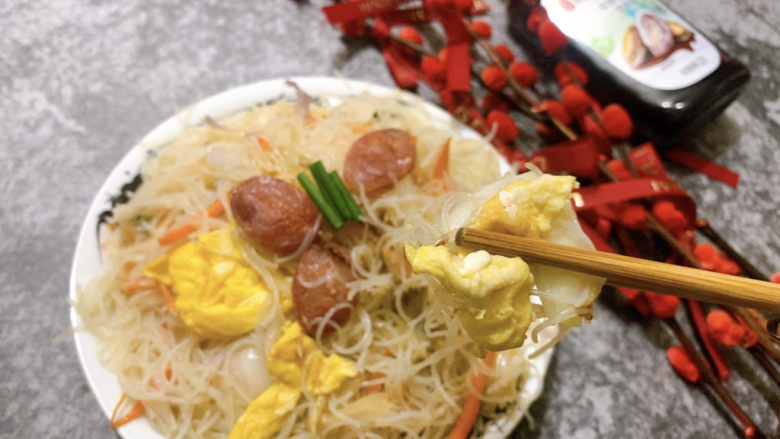 鸡蛋炒粉丝,真香现场!