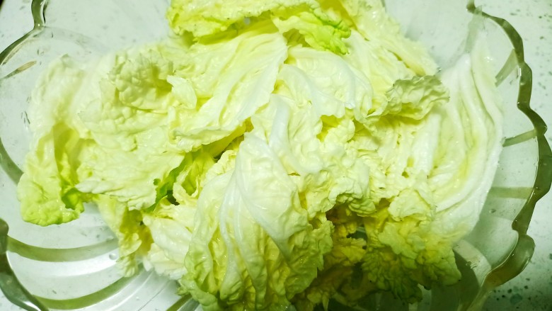 白菜炖粉条 、豆腐 、腐竹,<a style='color:red;display:inline-block;' href='/shicai/ 114'>白菜</a>叶用手撕成块