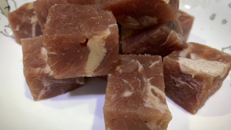 黑椒牛肉粒,<a style='color:red;display:inline-block;' href='/shicai/ 8476'>牛肉粒</a>,提前解冻