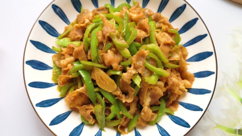 青椒炒牛肉卷,开饭啦!