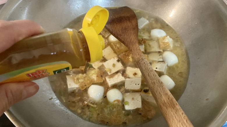 三鲜豆腐➕素三鲜豆腐,调味,半茶匙太太乐鸡汁