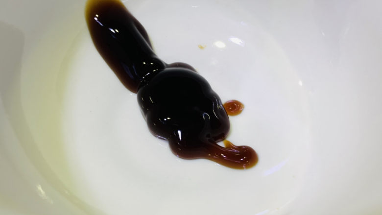 过桥豆腐,蒸的时候准备调料汁,<a style='color:red;display:inline-block;' href='/shicai/ 721'>蚝油</a>1勺