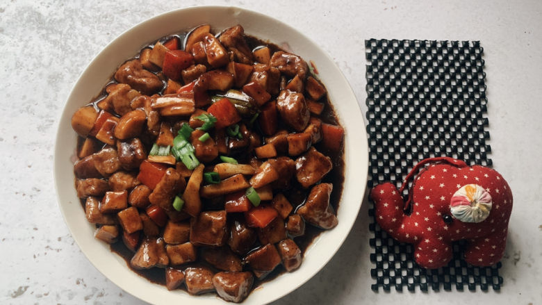 杏鲍菇牛肉粒,杏鲍菇牛肉粒就做好啦。