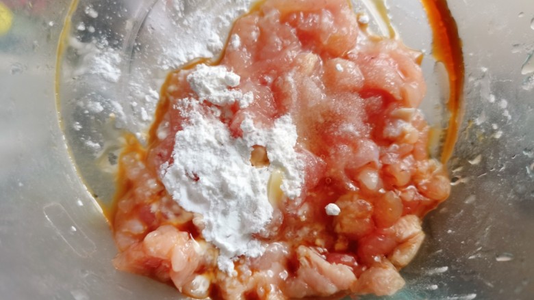 鸡肉山药粥,再加入生粉,<a style='color:red;display:inline-block;' href='/shicai/ 788'>生抽</a>,食用盐,食用油