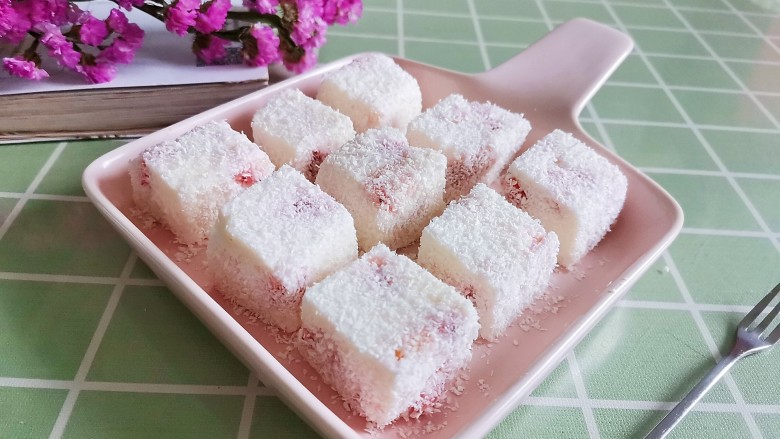 草莓奶冻,成品图!