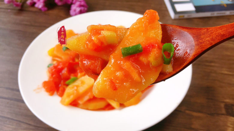 西红柿炒土豆片,酸甜入味~