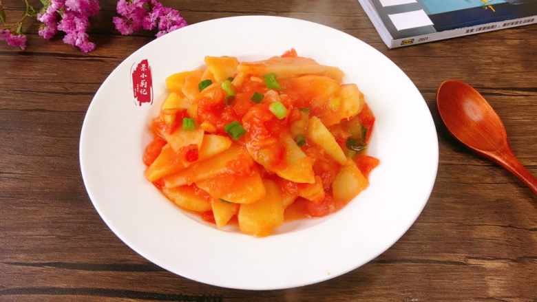 西红柿炒土豆片,上桌开吃吧~