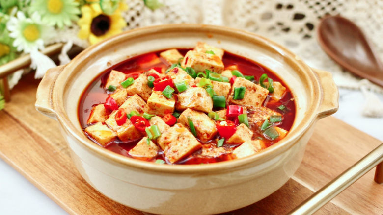 麻婆豆腐,每次都要多吃两碗米饭，你看饿了没～