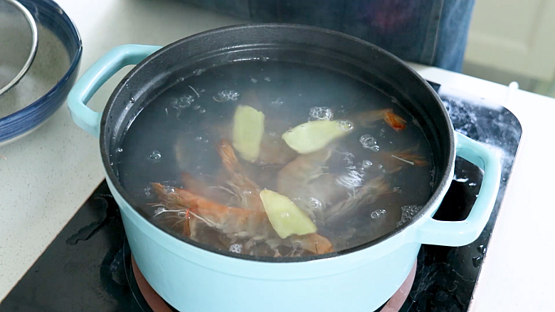 大红灯笼高高挂,另起锅加水,姜片
