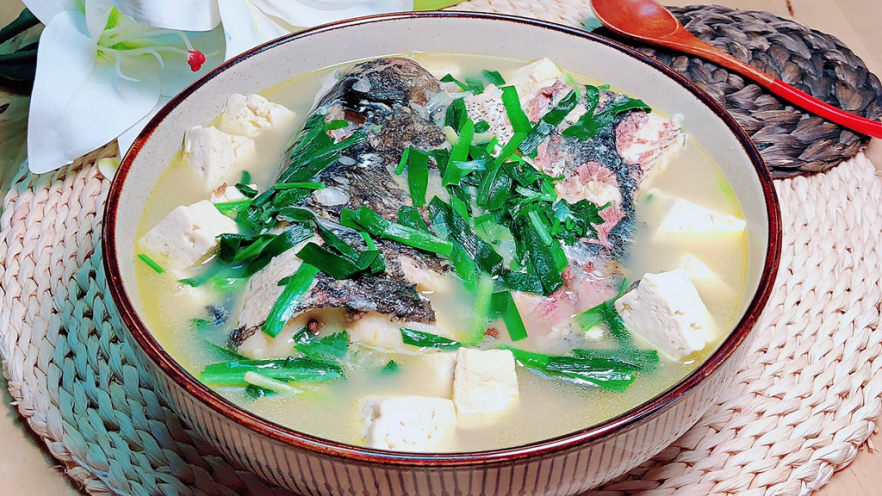 鱼头豆腐煲