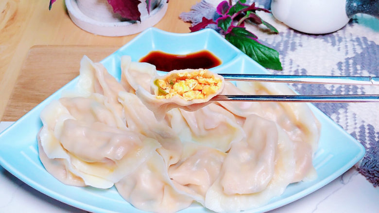西红柿鸡蛋饺子,味道超级好哟!
