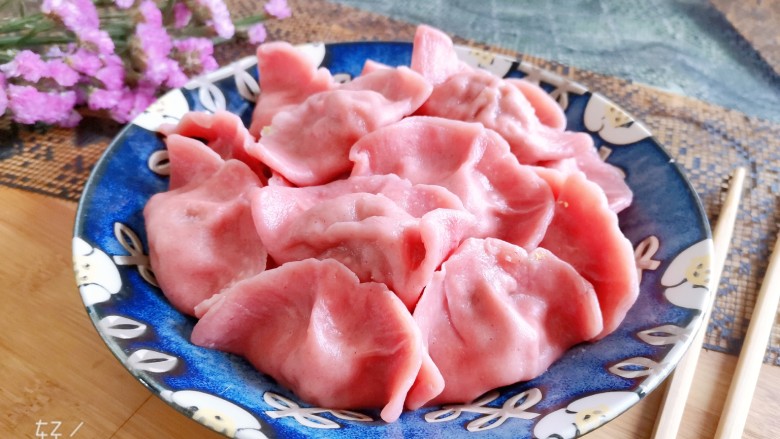 西红柿鸡蛋饺子,成品图!