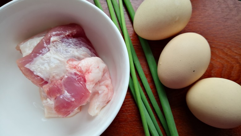 肉末鸡蛋羹,准备食材