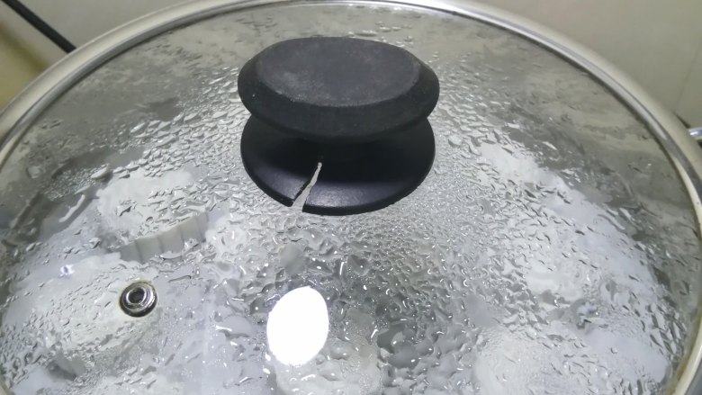 爆浆紫薯水晶饼,大火蒸10分钟,焖5分钟便可