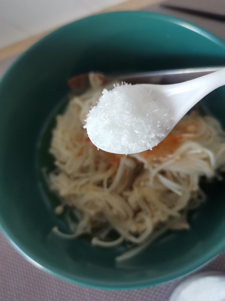麻辣金针菇,加味精