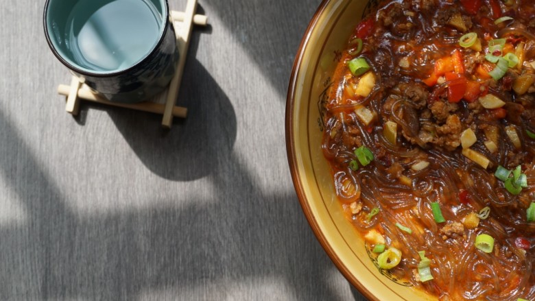 肉末粉丝煲1,看着非常的有食欲,喜欢的就赶紧学起来吧