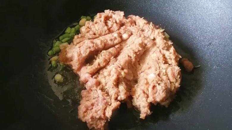 羊肉饭,加入羊肉