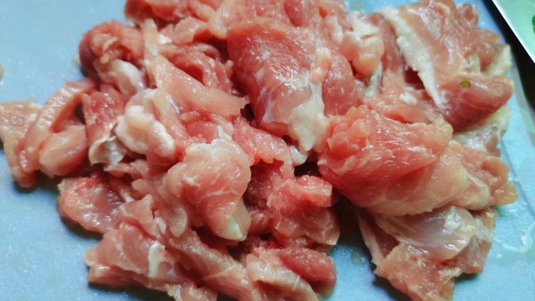 孜然肉片,肥肉去掉,瘦肉切薄片
