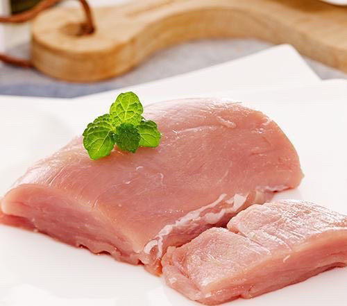 洋葱炒肉片,<a style='color:red;display:inline-block;' href='/shicai/ 4430'>里脊肉</a>比较嫩,也可以用五花肉,但很多人觉得五花肉太油腻。