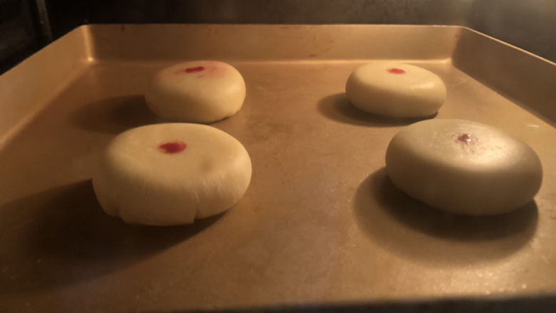 玫瑰花饼,烤箱预热200度,烤约20分钟左右。