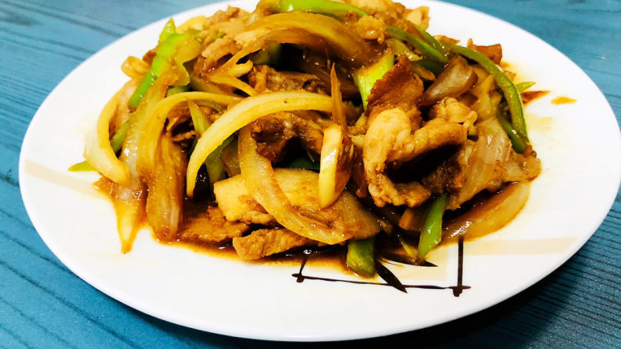 洋葱炒肉片