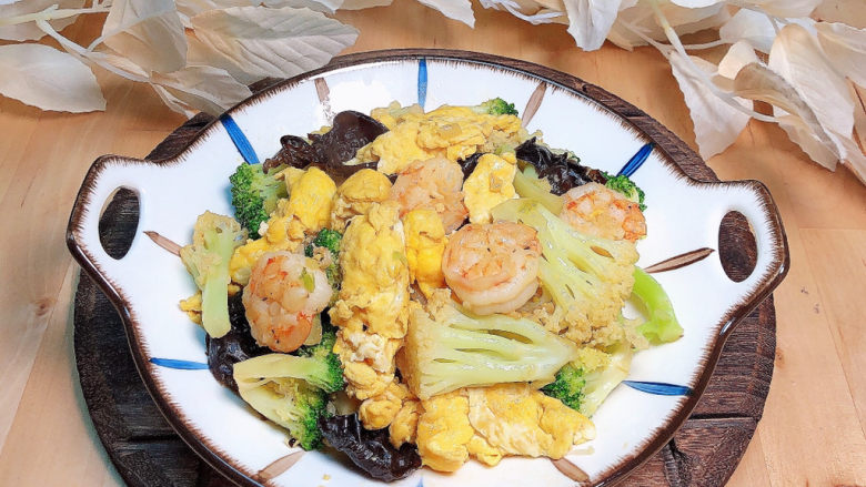 花菜炒鸡蛋,营养满满哟!