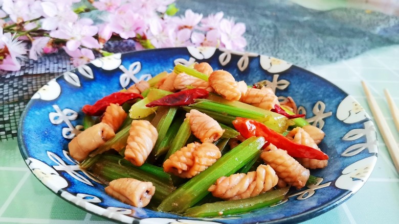 芹菜炒鱿鱼,成品图!