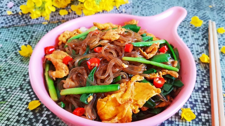 韭菜炒粉丝,成品图!