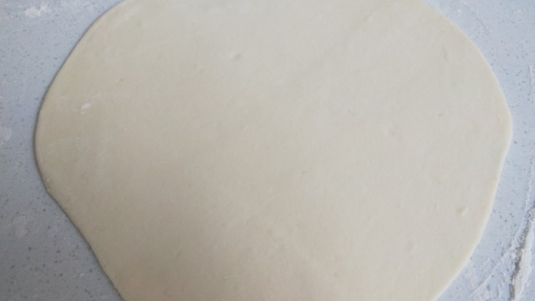 菠萝披萨,想吃薄皮的披萨擀成皮。