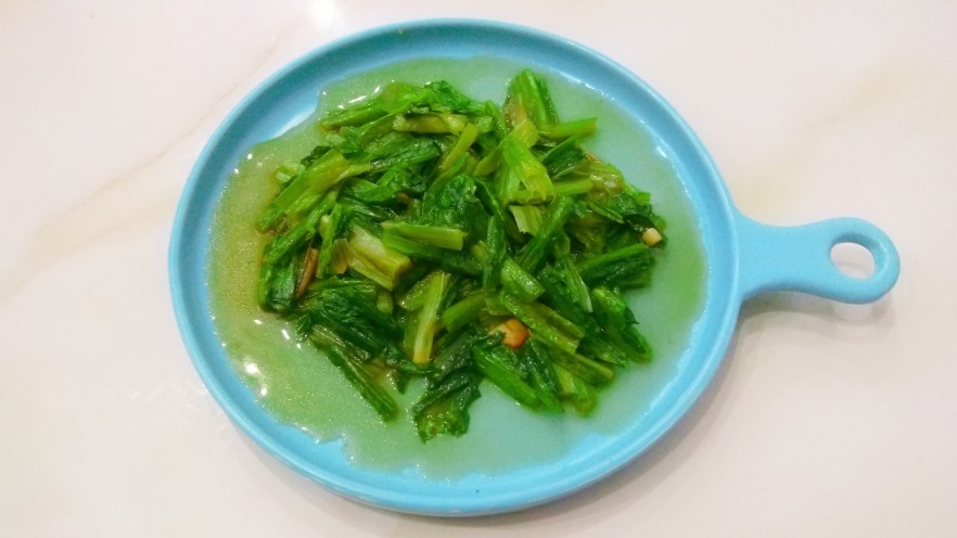 清炒油麦菜