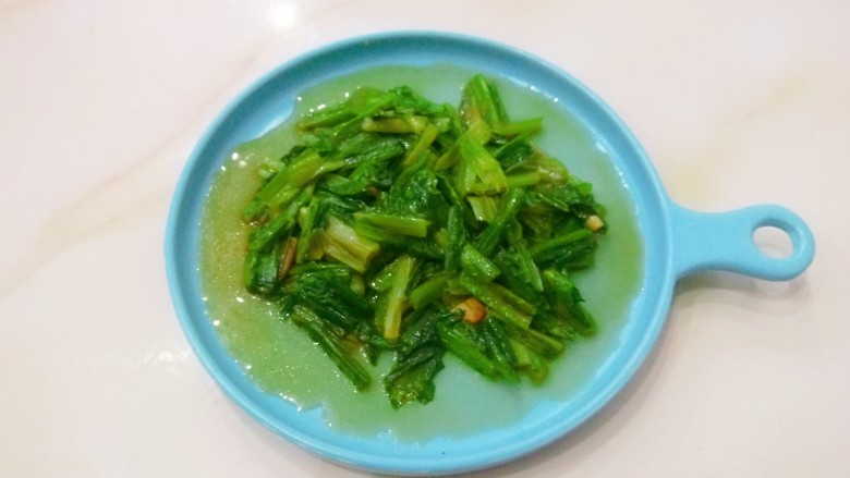 清炒油麦菜,成品图