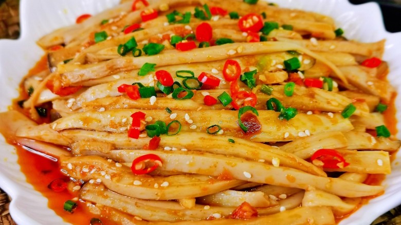凉拌杏鲍菇,简单快手凉拌菜,百吃不厌的杏鲍菇做法。